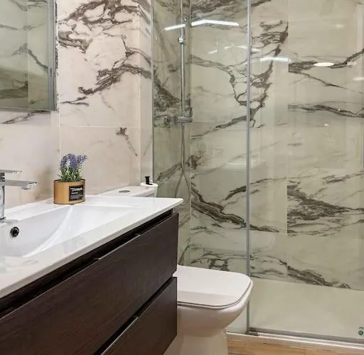 La Estacion - Amplitud Y Elegancia * لقنت